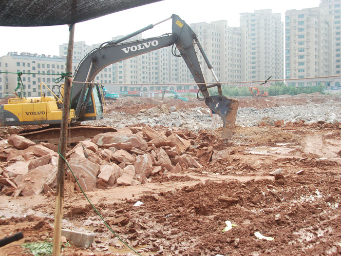 鑾(luan)辮(bian)姕(zi)鑼(luo)備笟(gu)涓(juan)?績(jī)欏圭洰(ju)鍦(shi)熺煶(shi)鏂(ou)瓌紑(fou)鎸栧(yi)強(qiáng)澶(chan)栬繍(xiu)宸(chen)ョ▼